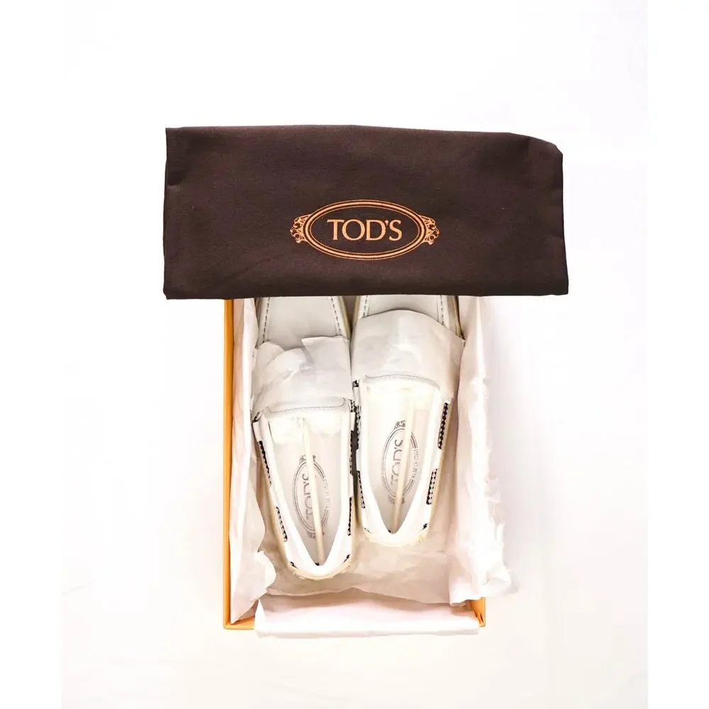 $995 TOD'S - White Leather Driving Loafers - US 7 (6UK)